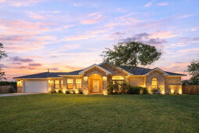 319 Pinedale Ave, Arcola, TX 77583