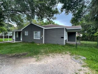 2330 Cedar Drive, La Marque, TX 77568