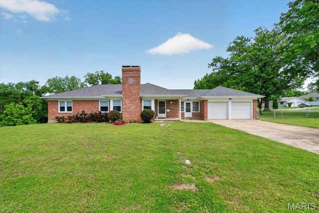 1311 E 3rd Street, Washington, MO 63090