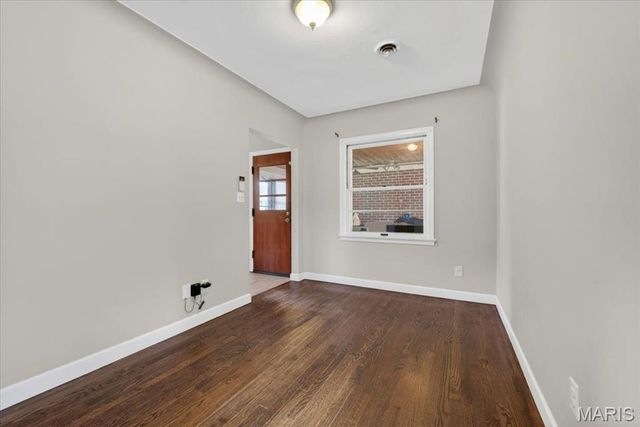 1311 E 3rd Street, Washington, MO 63090