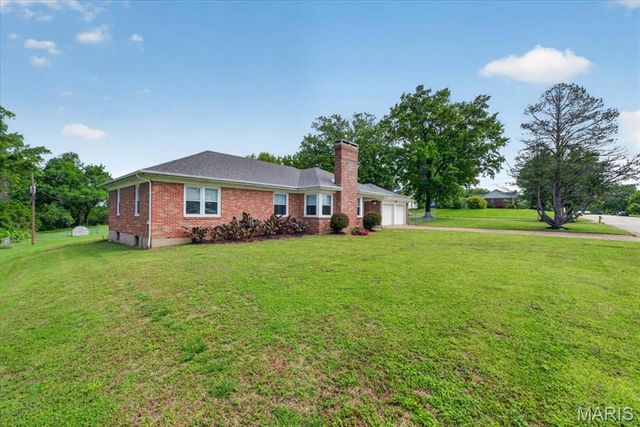 1311 E 3rd Street, Washington, MO 63090