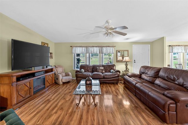 9706 US HIGHWAY 301, Dade City, FL 33525