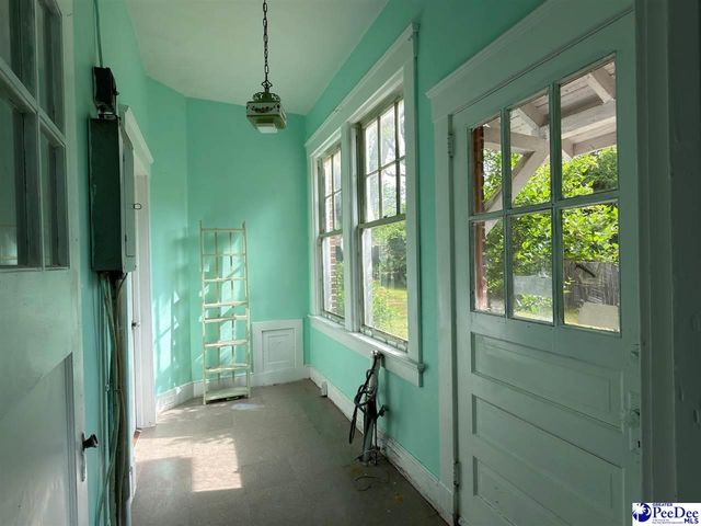 515 W Pine St, Florence, SC 29501