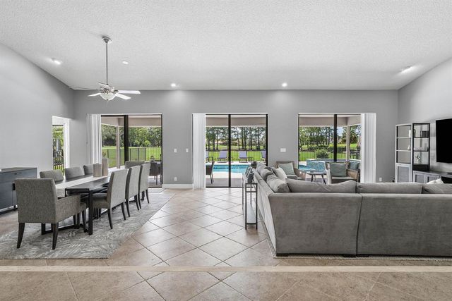 10891 Boca Woods Lane, Boca Raton, FL 33428