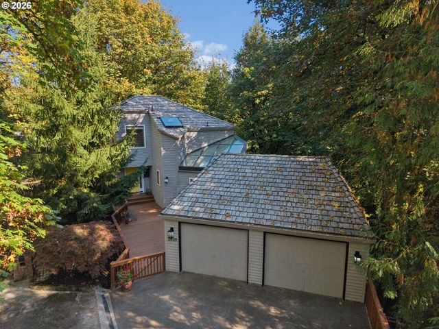 2535 Sw PATTON Ct, Portland, OR 97201