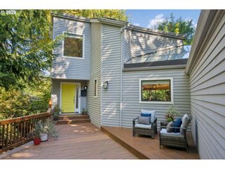 2535 Sw PATTON Ct, Portland, OR 97201