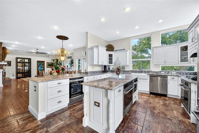 1538 RIVERSIDE DRIVE, Tarpon Springs, FL 34689