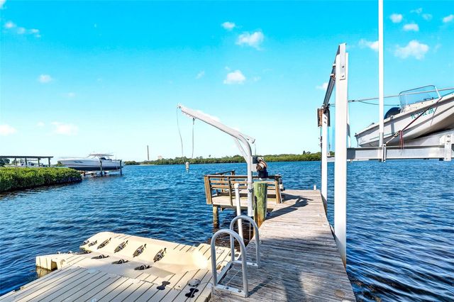 1538 RIVERSIDE DRIVE, Tarpon Springs, FL 34689