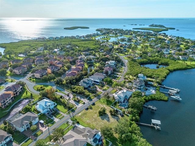 1538 RIVERSIDE DRIVE, Tarpon Springs, FL 34689