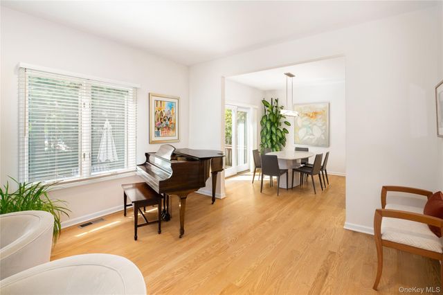 142 Woodbrook Road, White Plains, NY 10605