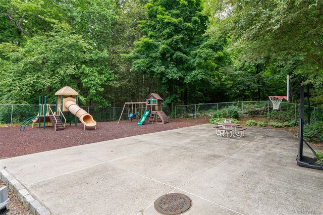 142 Woodbrook Road, White Plains, NY 10605