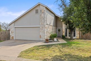 102 Pitchfork DR, Johnson City, TX 78636