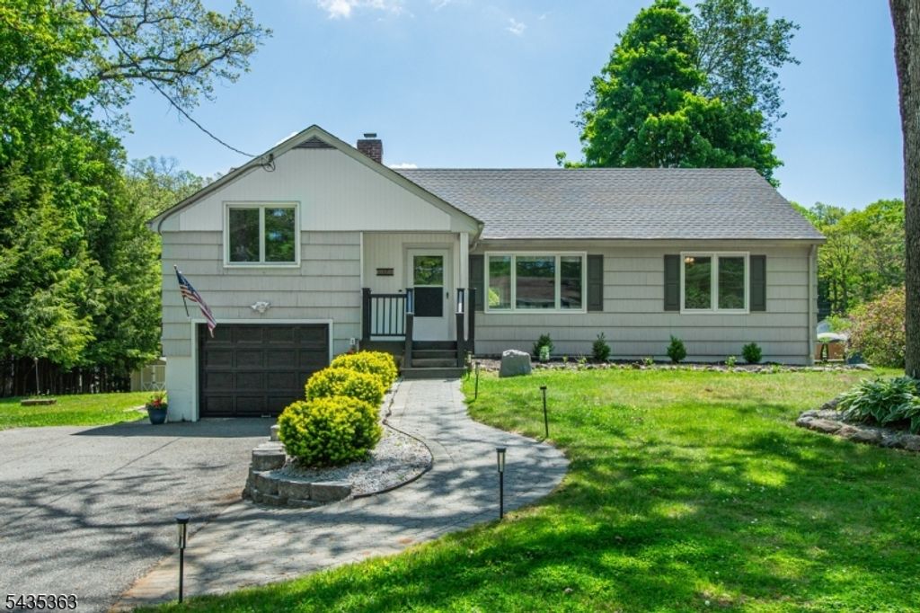 17 Torden Pl, Rockaway Twp., NJ 07866
