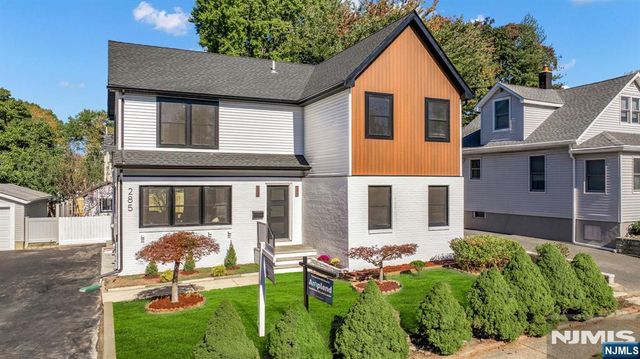 285 Washington Street, Teaneck, NJ 07666
