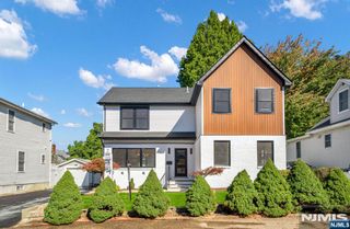 285 Washington Street, Teaneck, NJ 07666