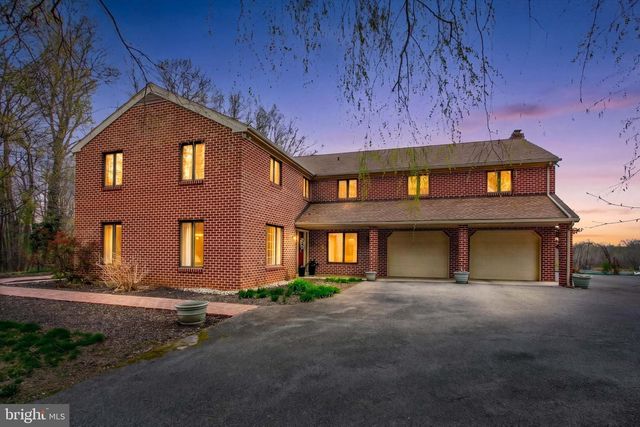 3806 SMOKETOWN RD, Glenville, PA 17329