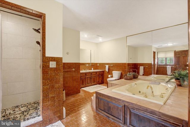3806 SMOKETOWN RD, Glenville, PA 17329