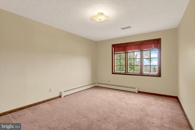 3806 SMOKETOWN RD, Glenville, PA 17329