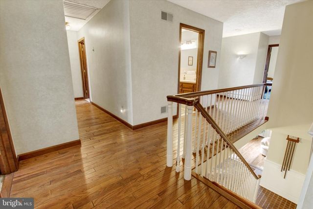 3806 SMOKETOWN RD, Glenville, PA 17329