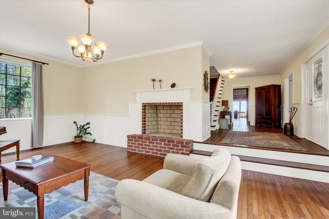 3806 SMOKETOWN RD, Glenville, PA 17329