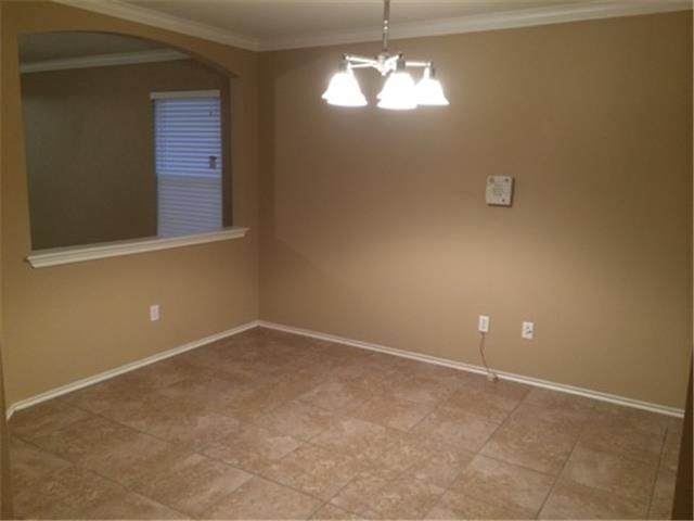1013 Warbler CV, Hutto, TX 78634