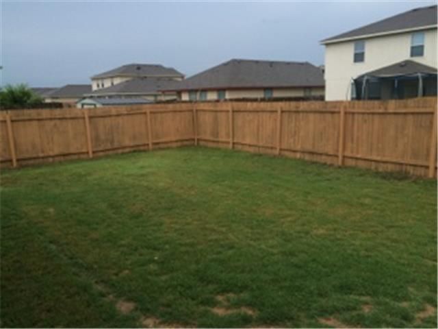 1013 Warbler CV, Hutto, TX 78634