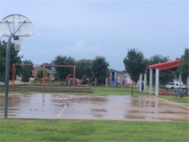 1013 Warbler CV, Hutto, TX 78634