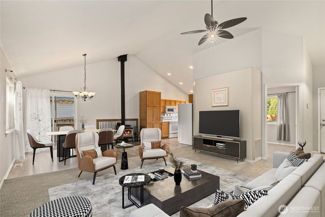 907 Marian Drive, Cle Elum, WA 98922