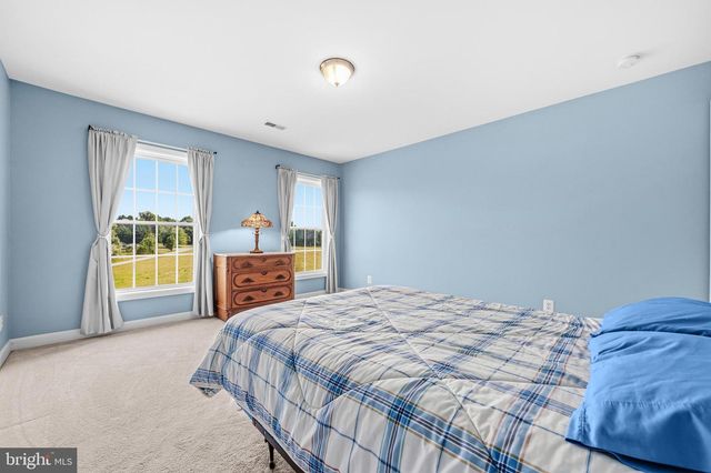 12025 LINDSEY CORNER LN, Lovettsville, VA 20180