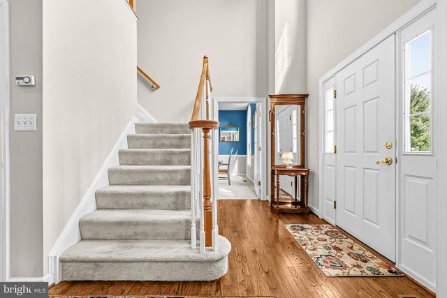 12025 LINDSEY CORNER LN, Lovettsville, VA 20180