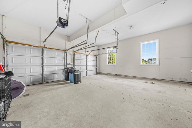 12025 LINDSEY CORNER LN, Lovettsville, VA 20180