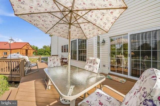12025 LINDSEY CORNER LN, Lovettsville, VA 20180