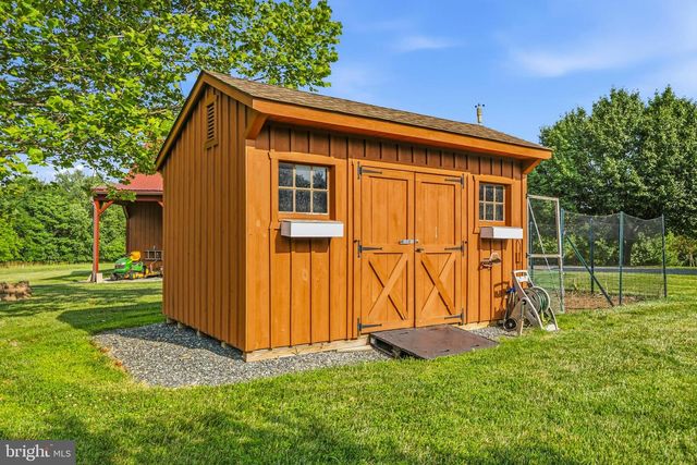 12025 LINDSEY CORNER LN, Lovettsville, VA 20180