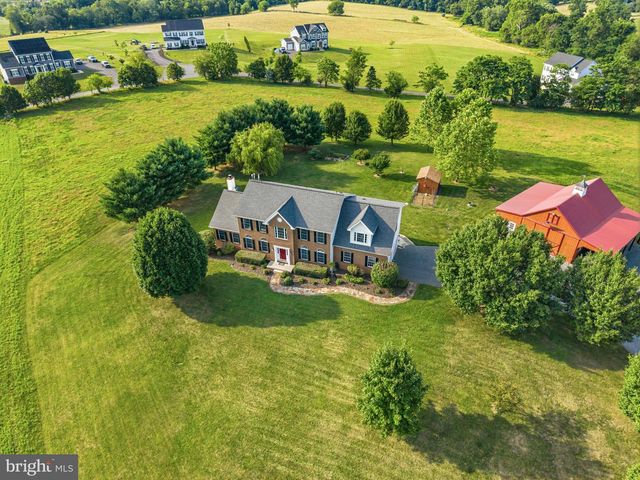 12025 LINDSEY CORNER LN, Lovettsville, VA 20180