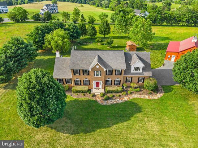 12025 LINDSEY CORNER LN, Lovettsville, VA 20180