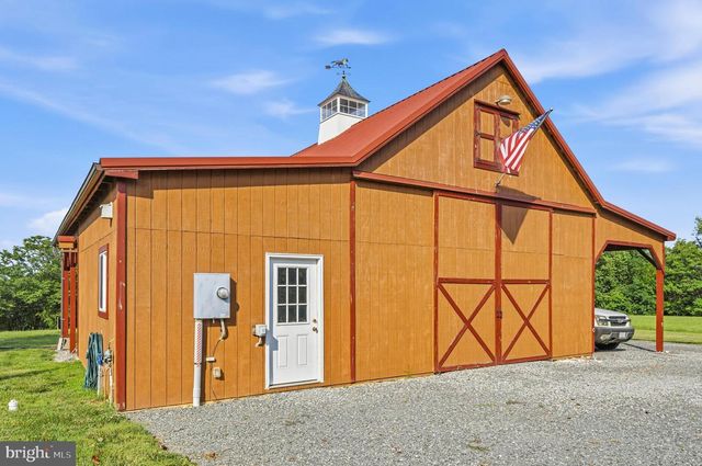 12025 LINDSEY CORNER LN, Lovettsville, VA 20180