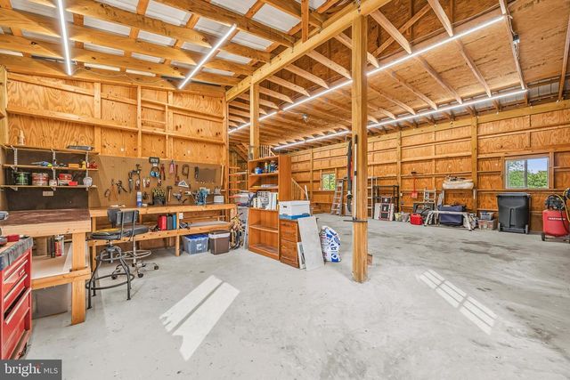 12025 LINDSEY CORNER LN, Lovettsville, VA 20180