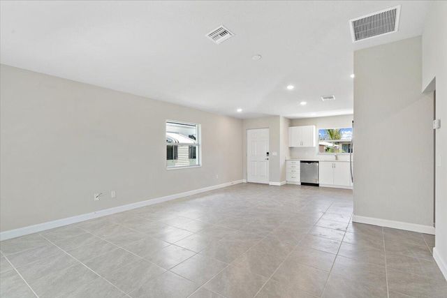 15 Jacaranda Lane, Port St Lucie, FL 34952