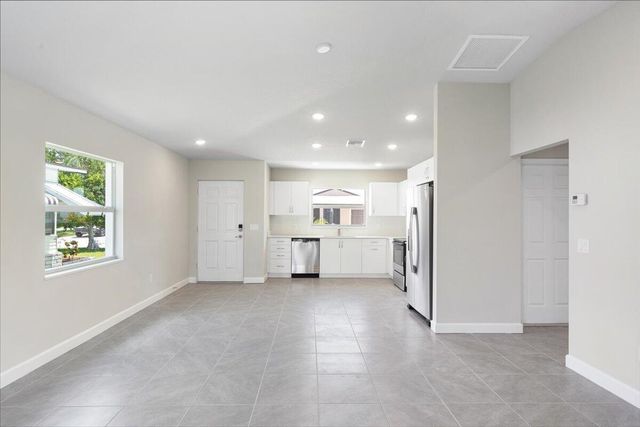15 Jacaranda Lane, Port St Lucie, FL 34952