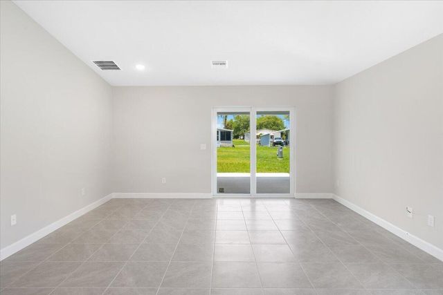 15 Jacaranda Lane, Port St Lucie, FL 34952
