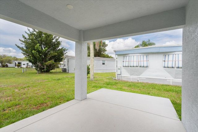 15 Jacaranda Lane, Port St Lucie, FL 34952