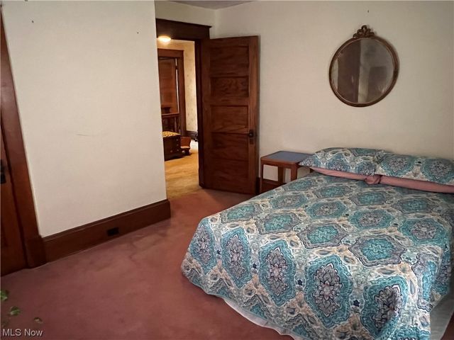 911 Grandview Avenue, New Matamoras, OH 45767