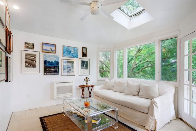 24 Hunter Avenue, Newport, RI 02840