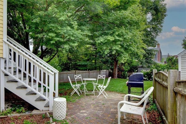 24 Hunter Avenue, Newport, RI 02840