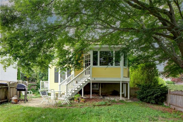 24 Hunter Avenue, Newport, RI 02840