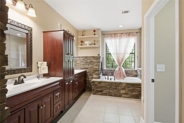 215 Inlet Pointe Drive, Anderson, SC 29625