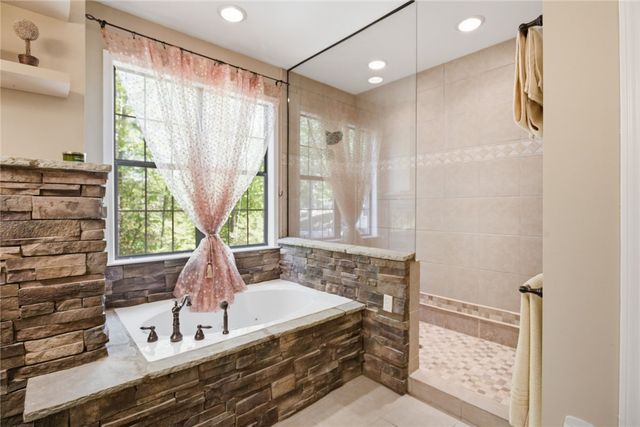 215 Inlet Pointe Drive, Anderson, SC 29625