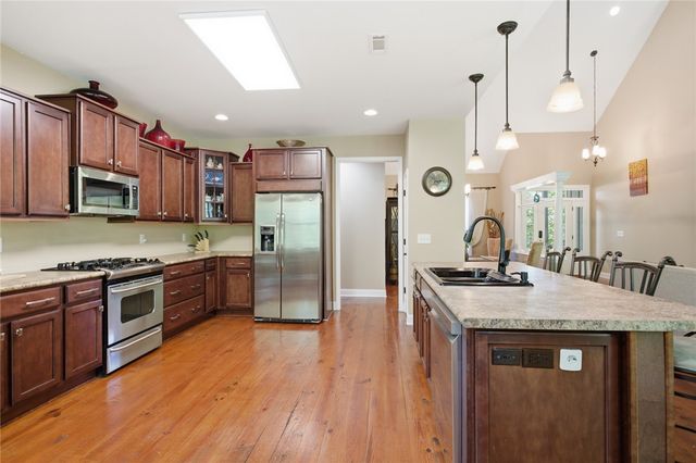 215 Inlet Pointe Drive, Anderson, SC 29625