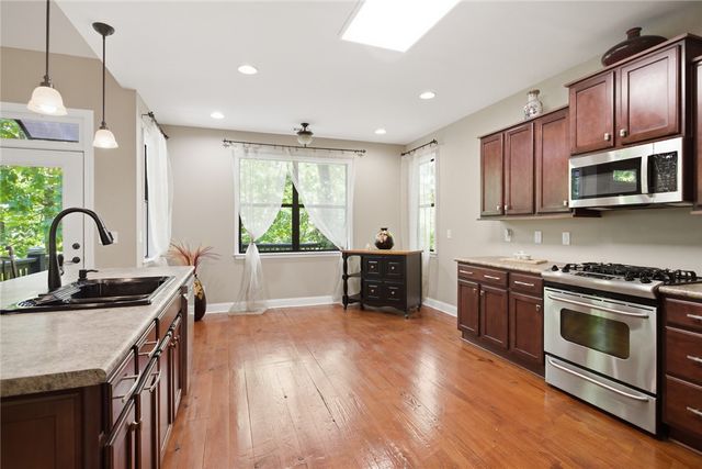 215 Inlet Pointe Drive, Anderson, SC 29625