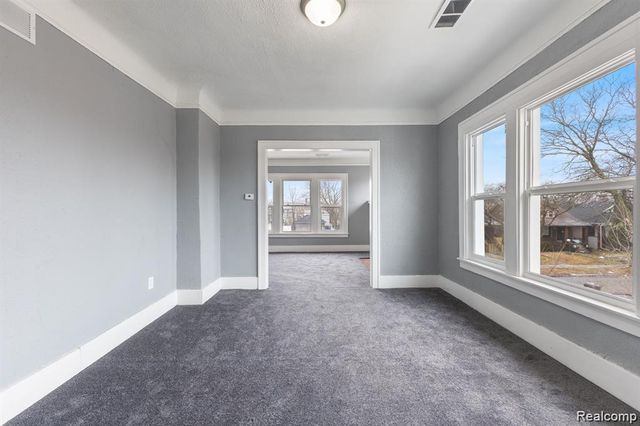 12186 Roselawn Street, Detroit, MI 48204